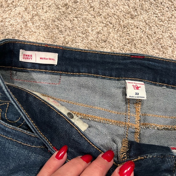 True Religion- Jennie Curvy midrise skinny - Picture 5 of 7